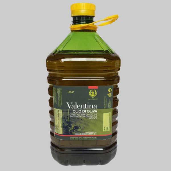 Olio extravergine d'oliva in flaconi PET.