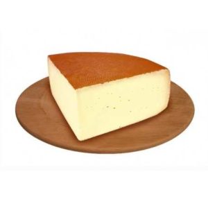 Un quarto della forma del dolce formaggio da tavola. N.B. prodotto a peso variabile